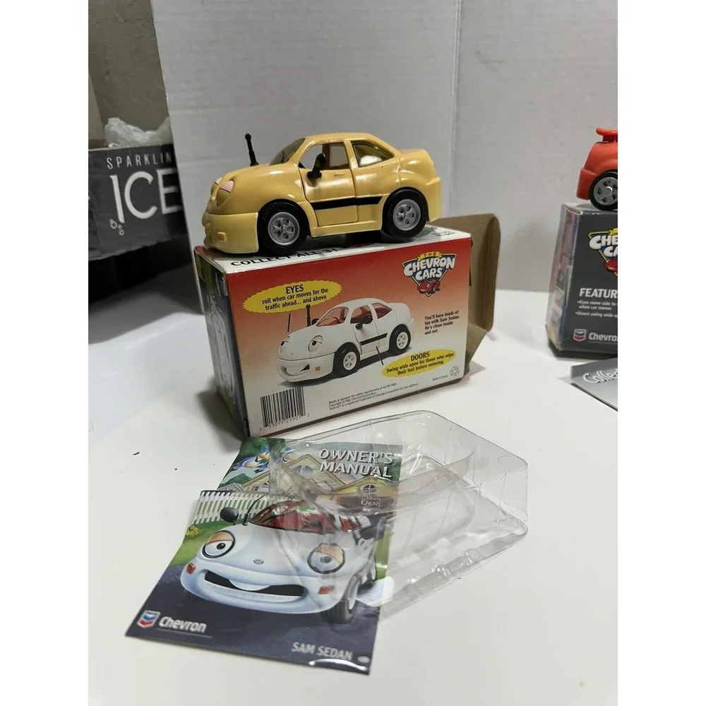 Lot Of 3 The Chevron Cars Red Green Yellow Tony Wendy Sam Sedan Collectable